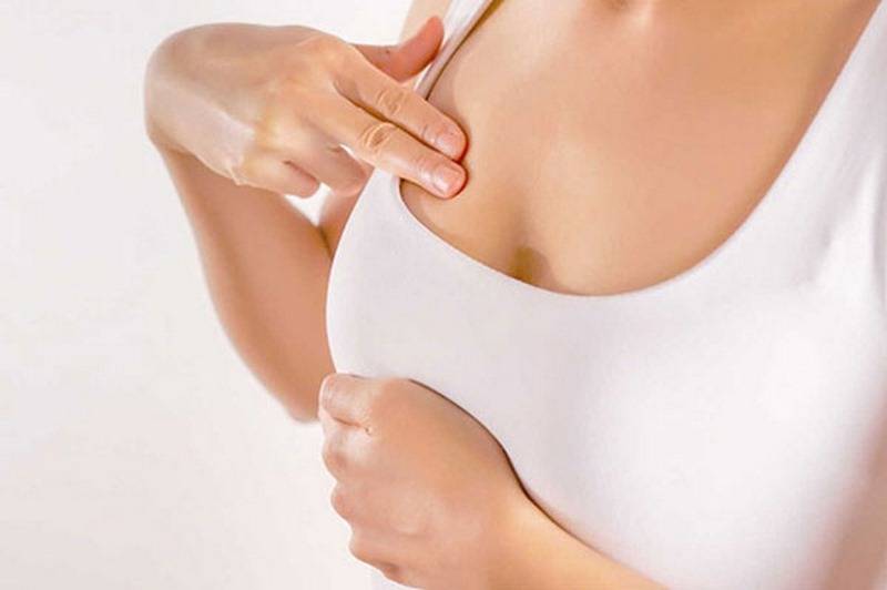 Bạn có thể thực hiện massage ngực theo các bài massage khác nhau