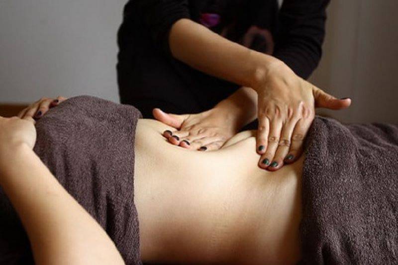 Cần thực hiện thao tác massage nhẹ nhàng để đạt được hiệu quả cao 