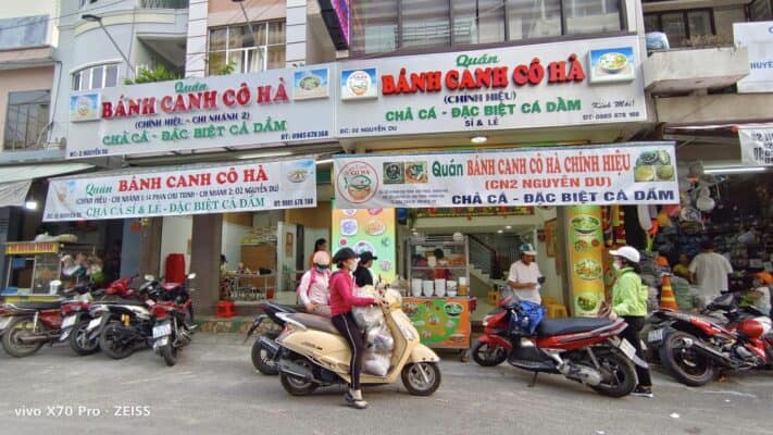 bánh canh cô hà