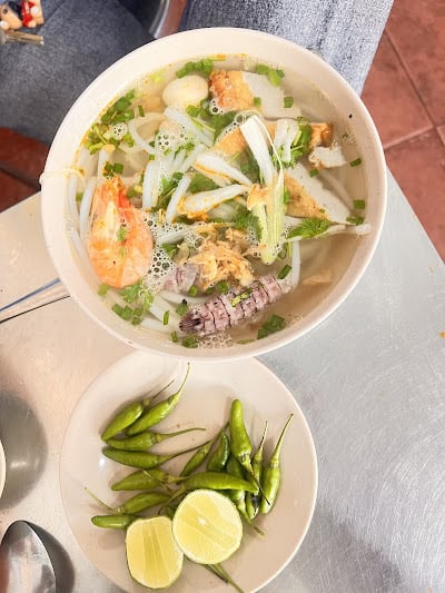 bánh canh tôm tít cô Châu