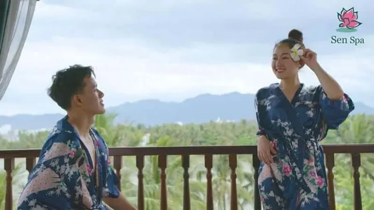 Khách hàng thư giãn tại Sen Spa