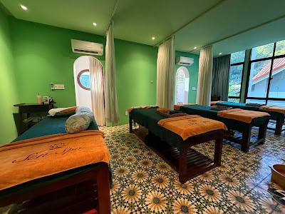 four beds massage room