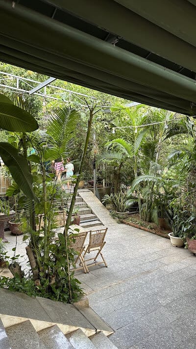 lush entrance of Sen Spa