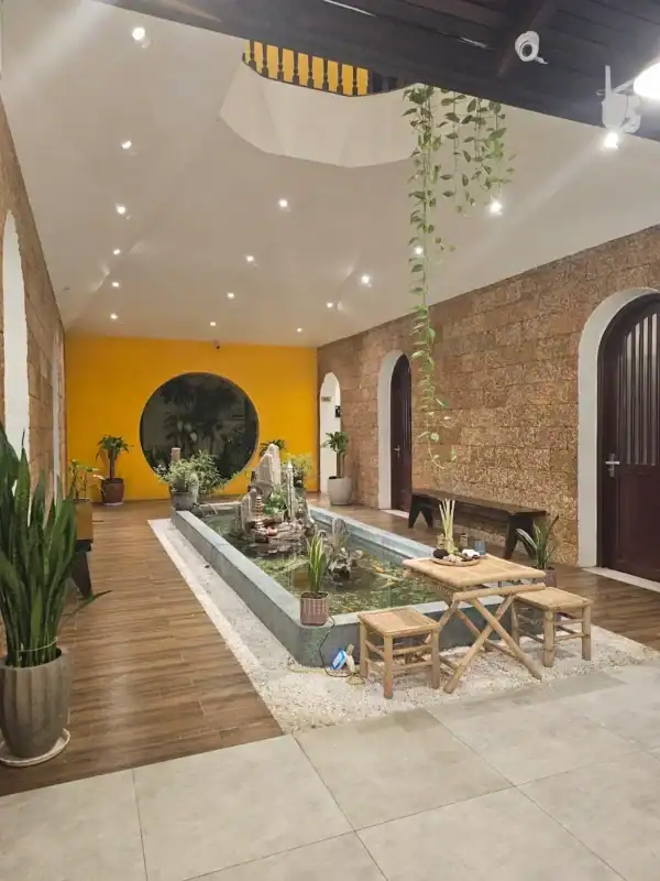 Sen Spa reception area beside the pond